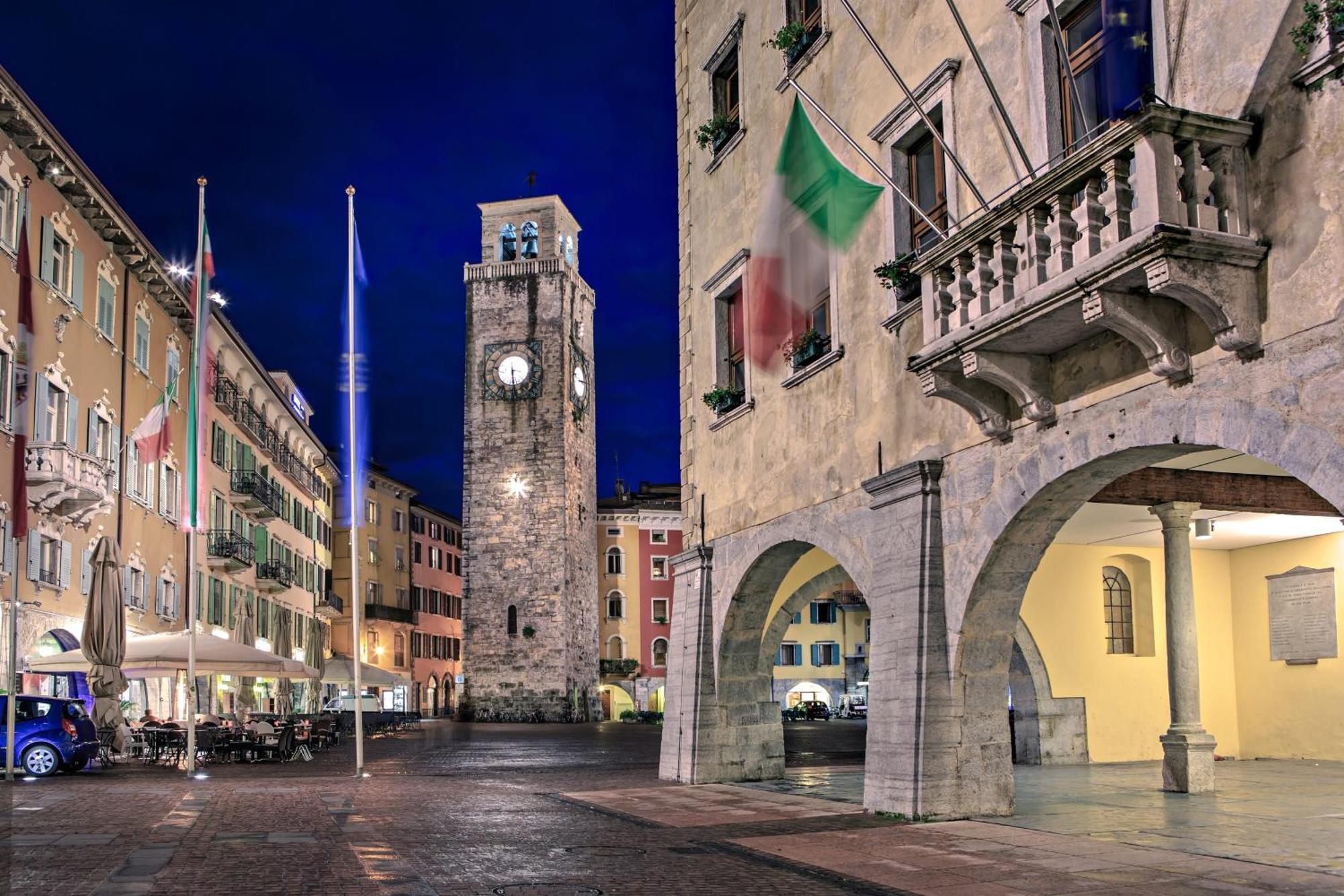 Appartamento Centro Storico Riva - Happy Rentals Exteriér fotografie